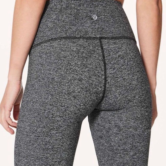 Lululemon Wunder Under Leggings - Picture 3 of 3
